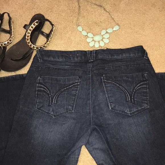 💕HP 8/20💕 Candies - size 13 dark skinny jeans - Picture 4 of 6
